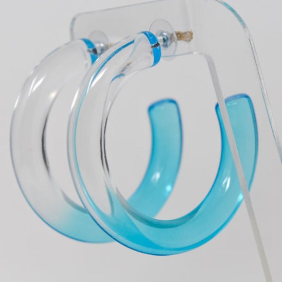 2.25" CLEAR/BLUE OMBRE TRANSLUCENT CHUNKY EARRINGS - Picture 3 of 12